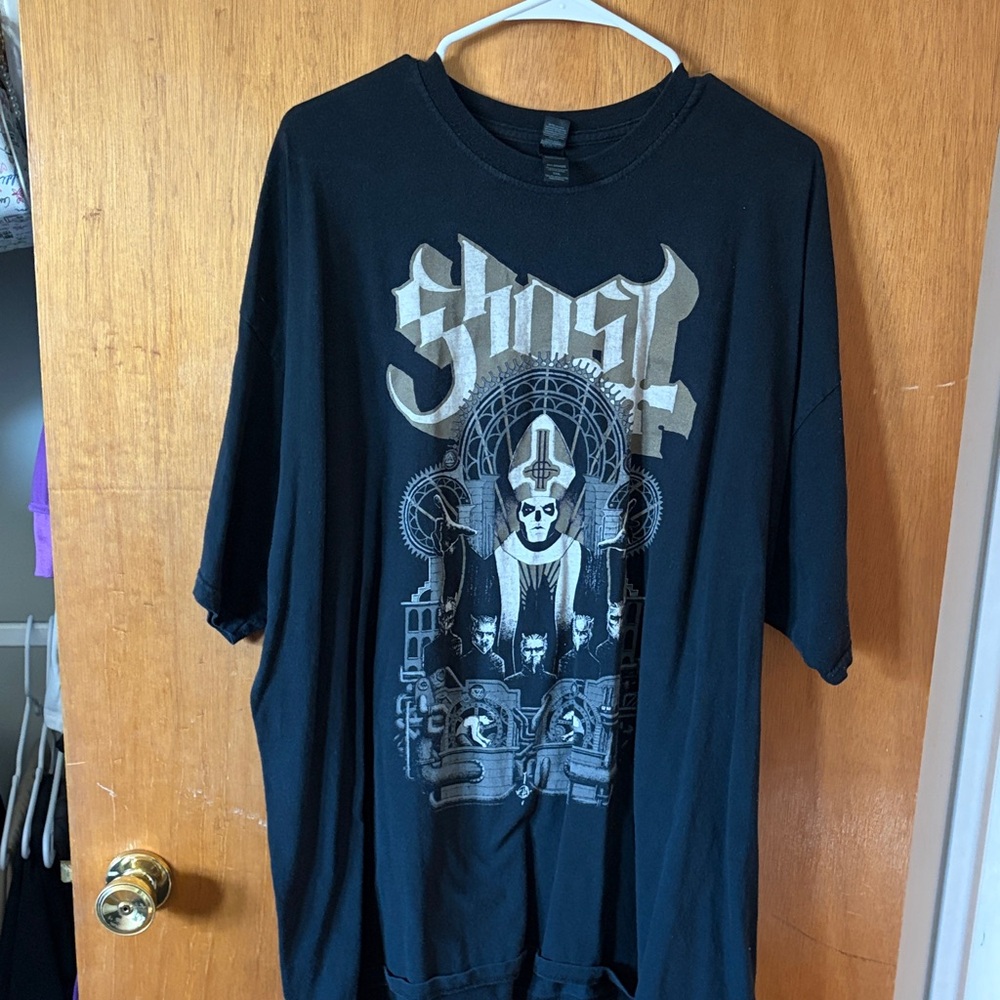 💕3/$25💕Ghost Band Graphic Black T‑Shirt